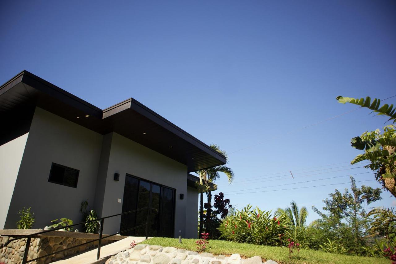 Jungle Home With King Beds -5 Minutes From The Beach อูวีตา ภายนอก รูปภาพ